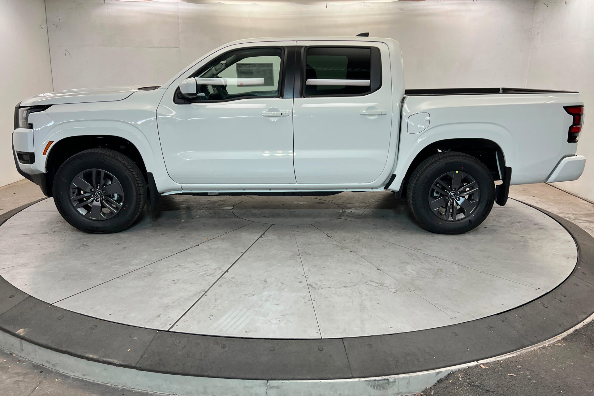 New 2026 Glacier White Nissan Crew Cab SV image 2