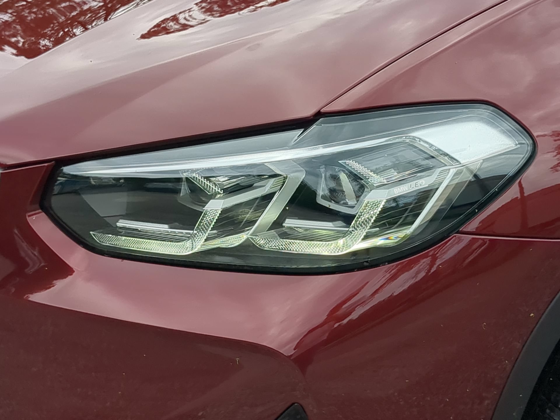 Used 2024 Aventurin Red Metallic BMW sDrive30i image 43