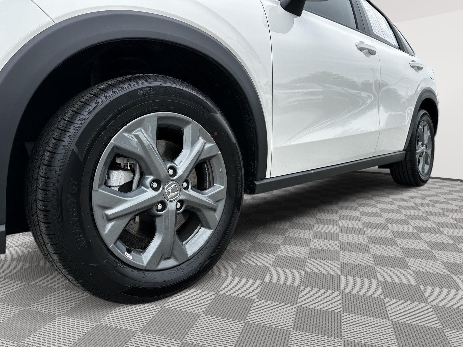 Used 2026 Platinum White Pearl Honda LX image 6