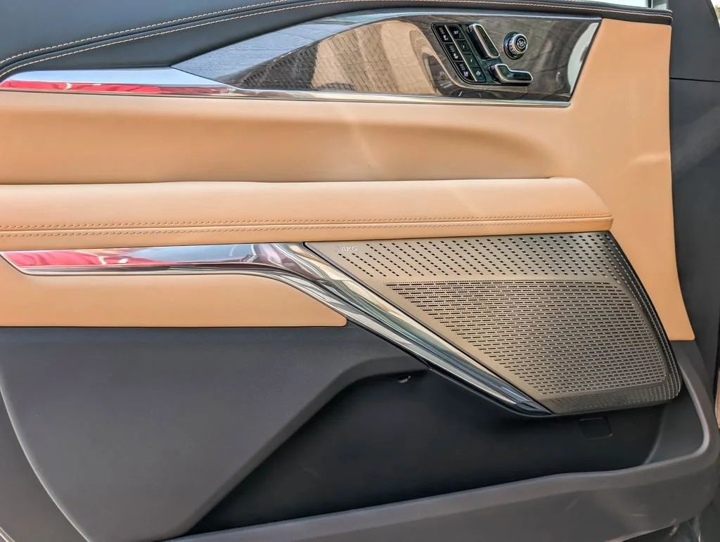 2025 Cadillac Escalade IQ Luxury 2 - Photo 11