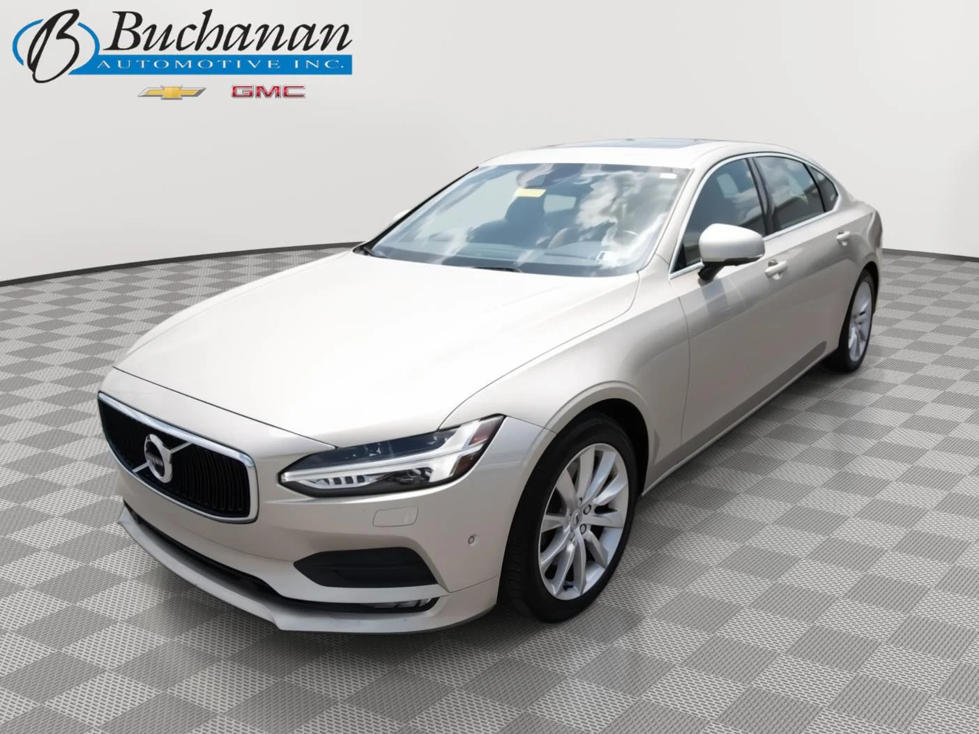 Used 2018  VOLVO  image 1