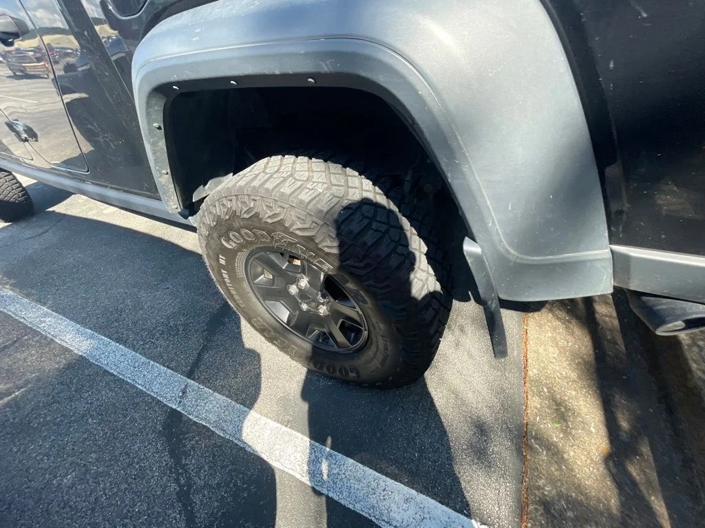Used 2020 Black Jeep Sport image 12