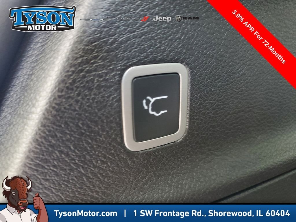 2026 Chrysler Voyager LX - Photo 8