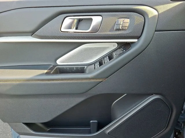 New 2026 Vapor Blue Metallic Ford Tremor image 7