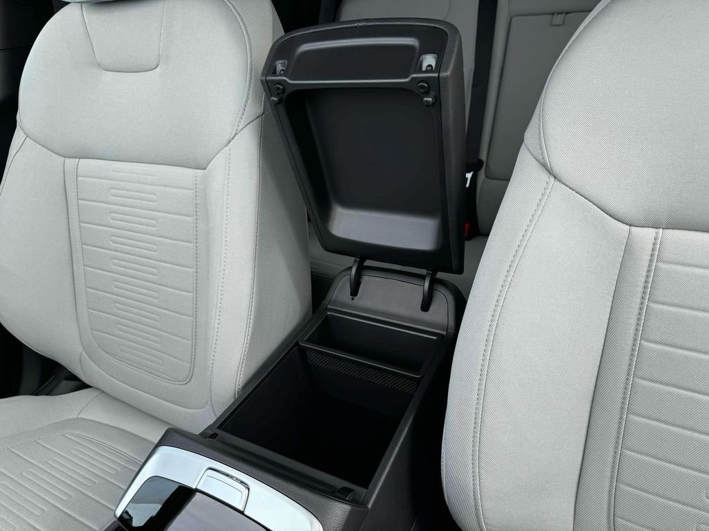 New 2026 Blue Hyundai SE image 18