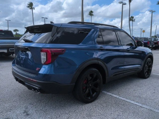 Used 2021 Blue Ford ST image 4