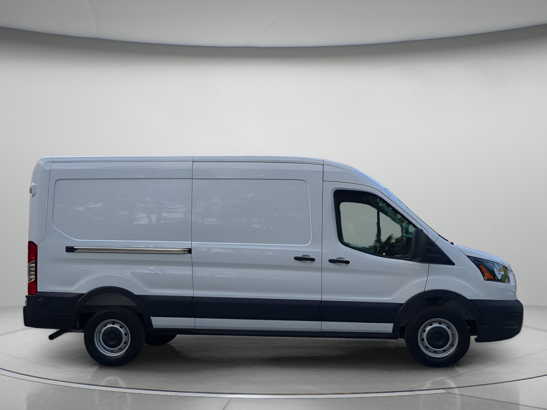 New 2026 Oxford White Ford Cargo Van image 36