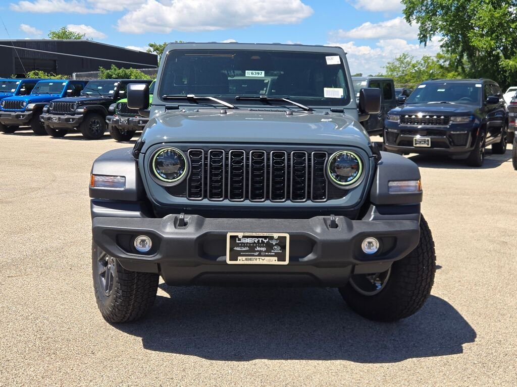New 2026 Anvil Clear-Coat Exterior Paint Jeep Sport S image 5