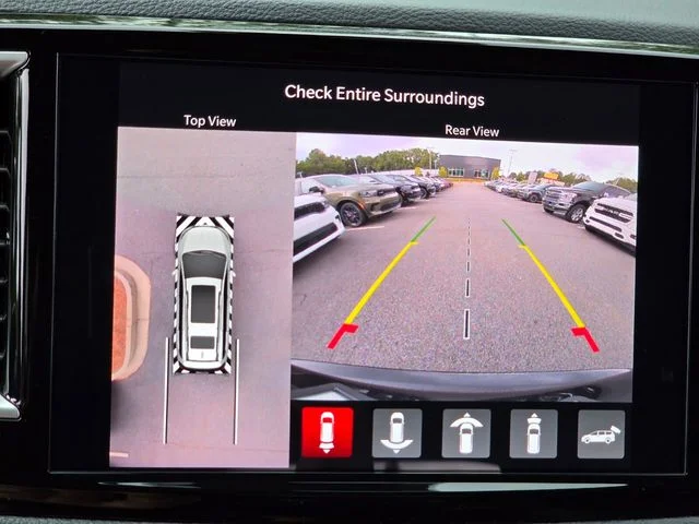 Used 2025 Black Chrysler Select image 22