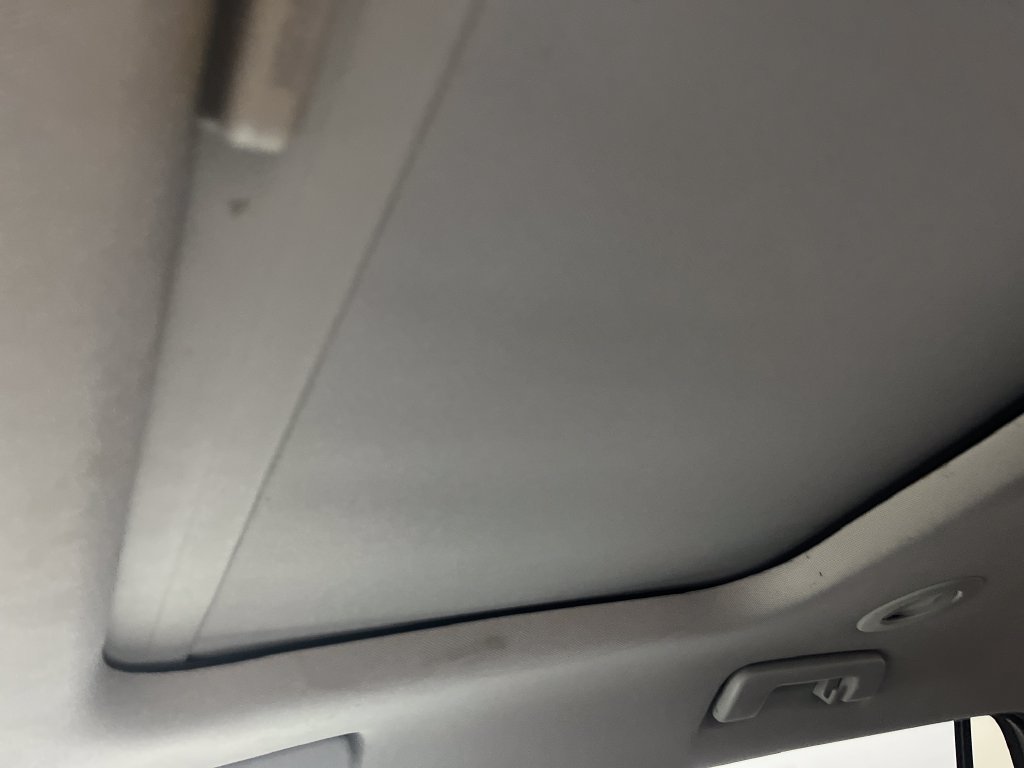 Used 2022 Gray GMC SLT image 23