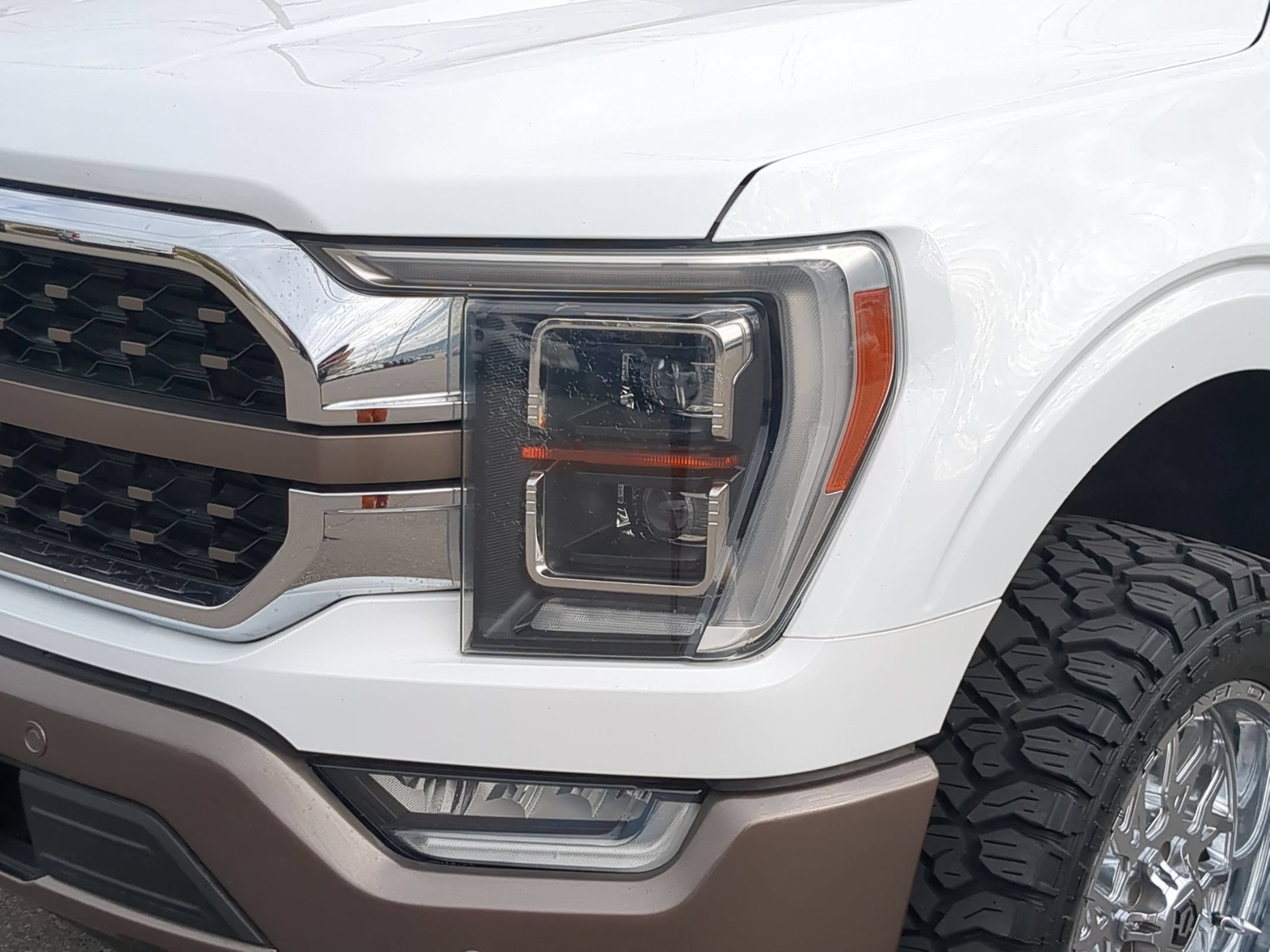 Used 2023 Brown Ford King Ranch image 10