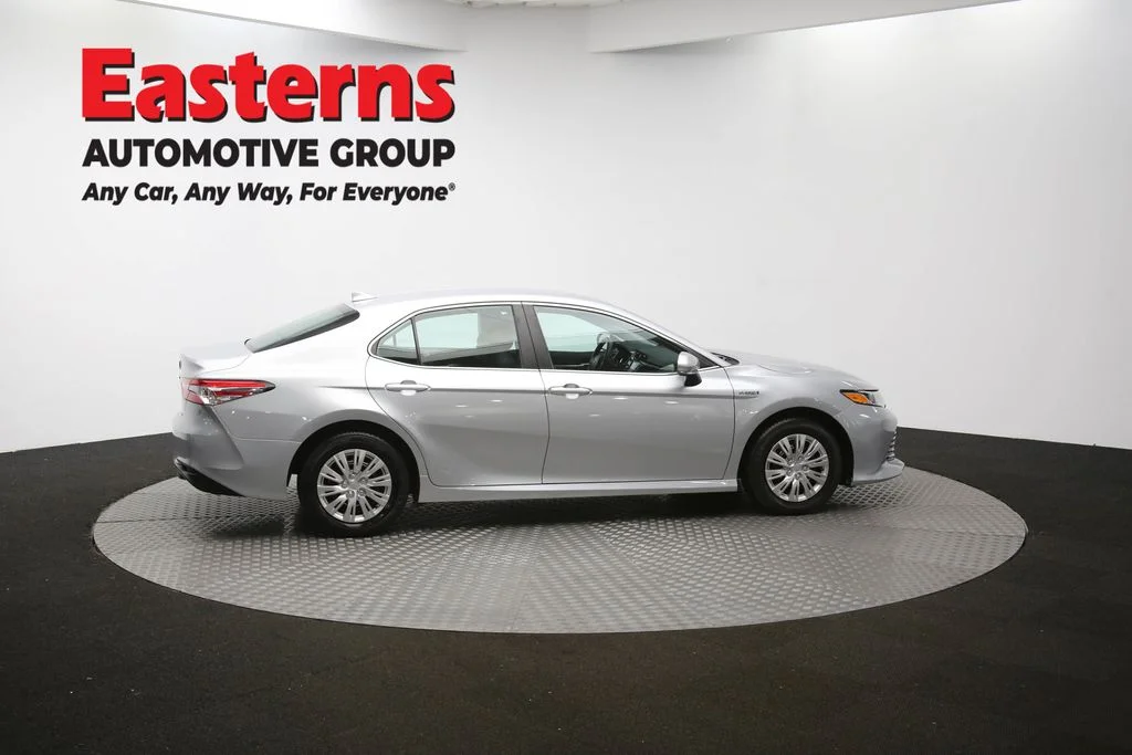 Used 2020 Silver Toyota LE image 39