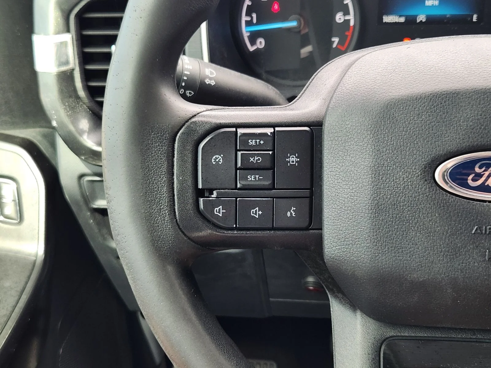 Used 2021 Blue Ford XL image 26