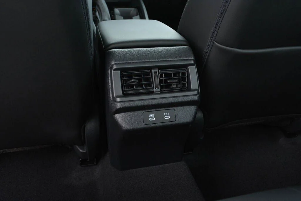 New 2026 Urban Gray Pearl Honda EX-L Hybrid image 8
