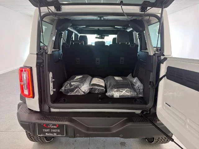 New 2026 Avalanche Gray Ford Badlands® image 27