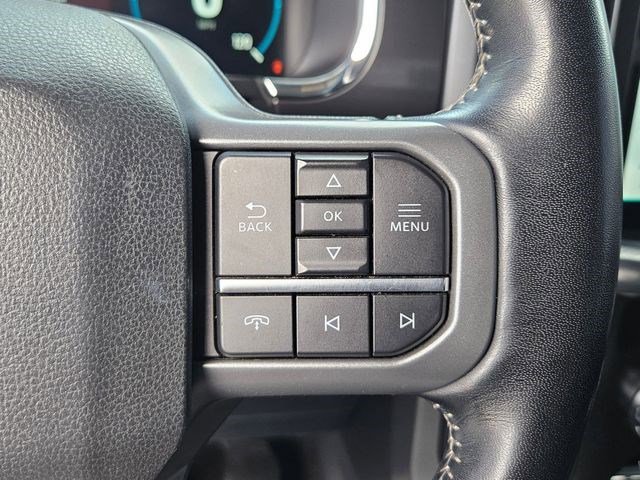 Used 2022 Iconic Silver Metallic Ford Lariat image 17