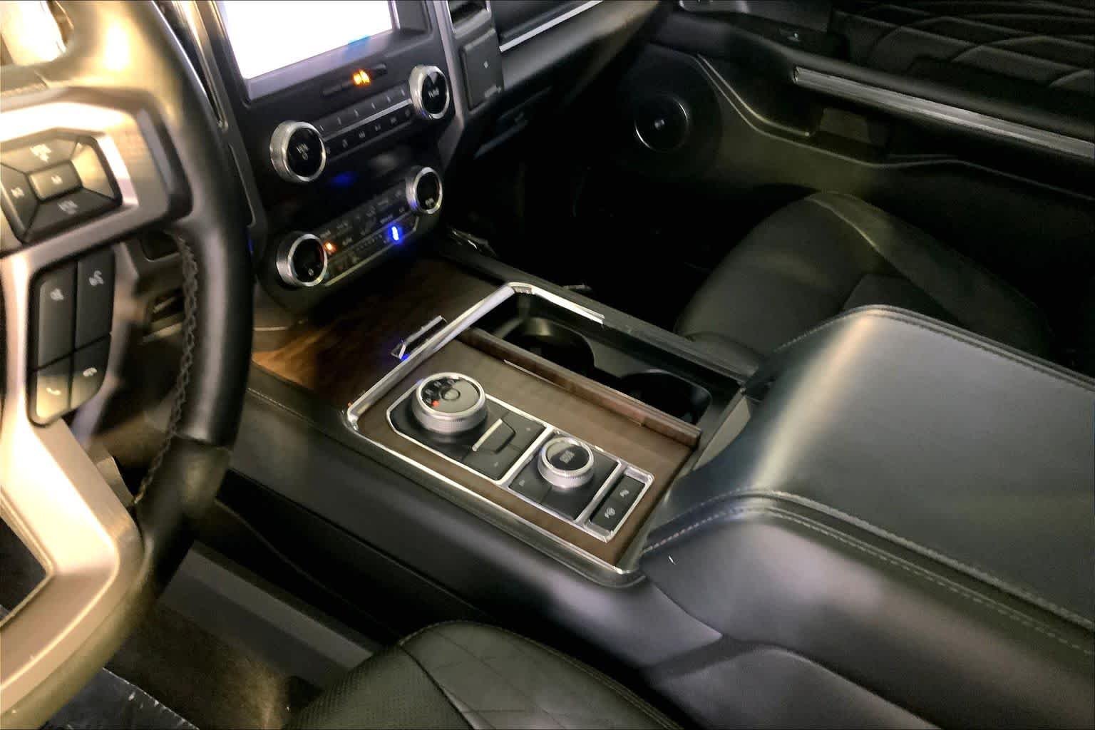 Used 2019 Agate Black Metallic Ford Platinum image 17