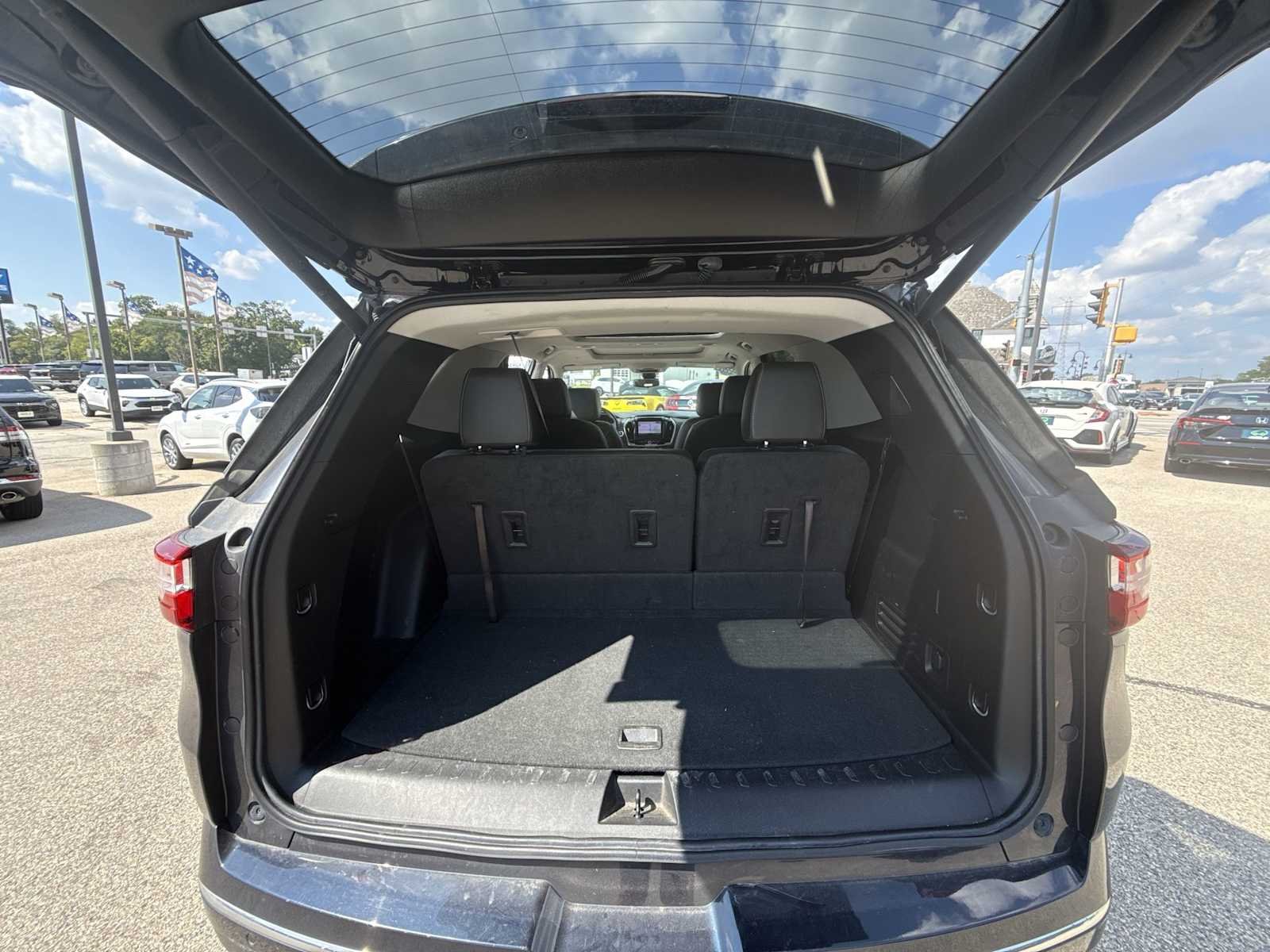 Certified Used 2020 MIDNIGHT BLUE METALLIC Chevrolet Premier image 27