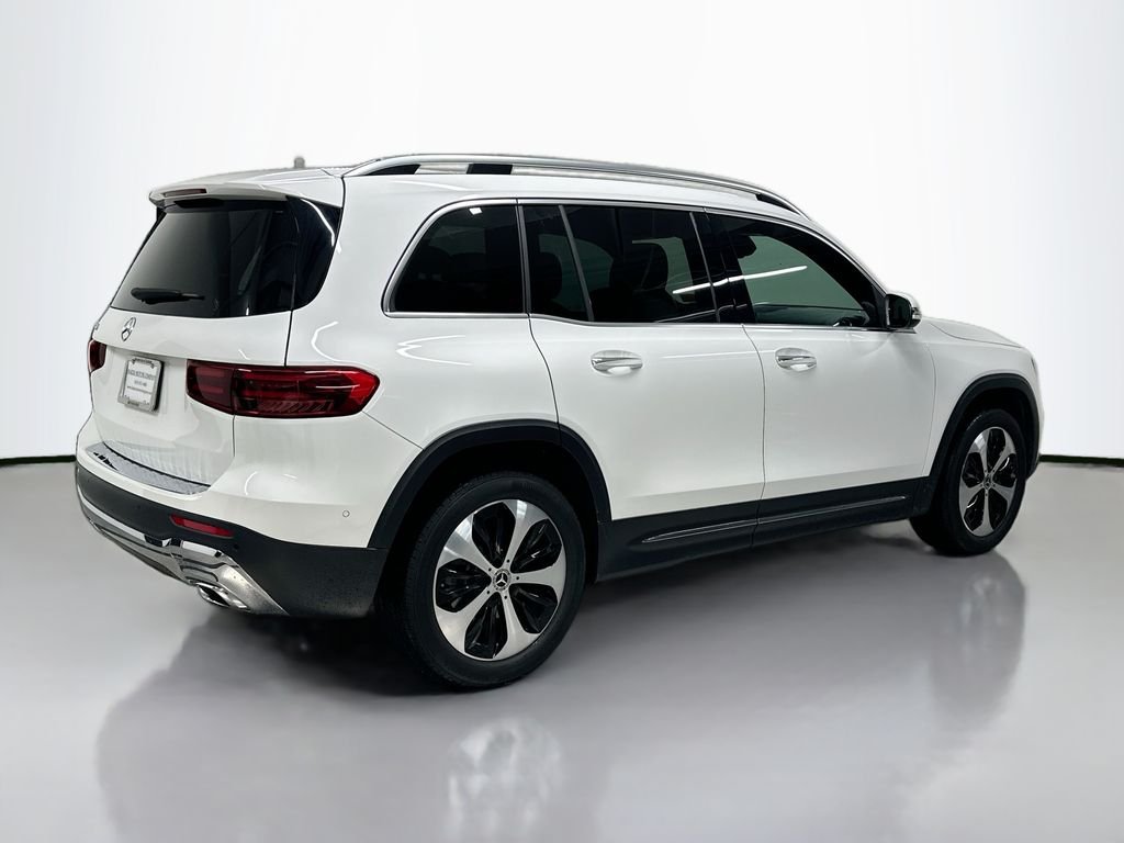 Used 2026 White Mercedes-Benz GLB 250 image 9