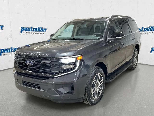 2025 Ford Expedition Active 4x4's photo