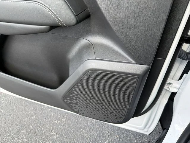New 2026 Summit White GMC Elevation image 22