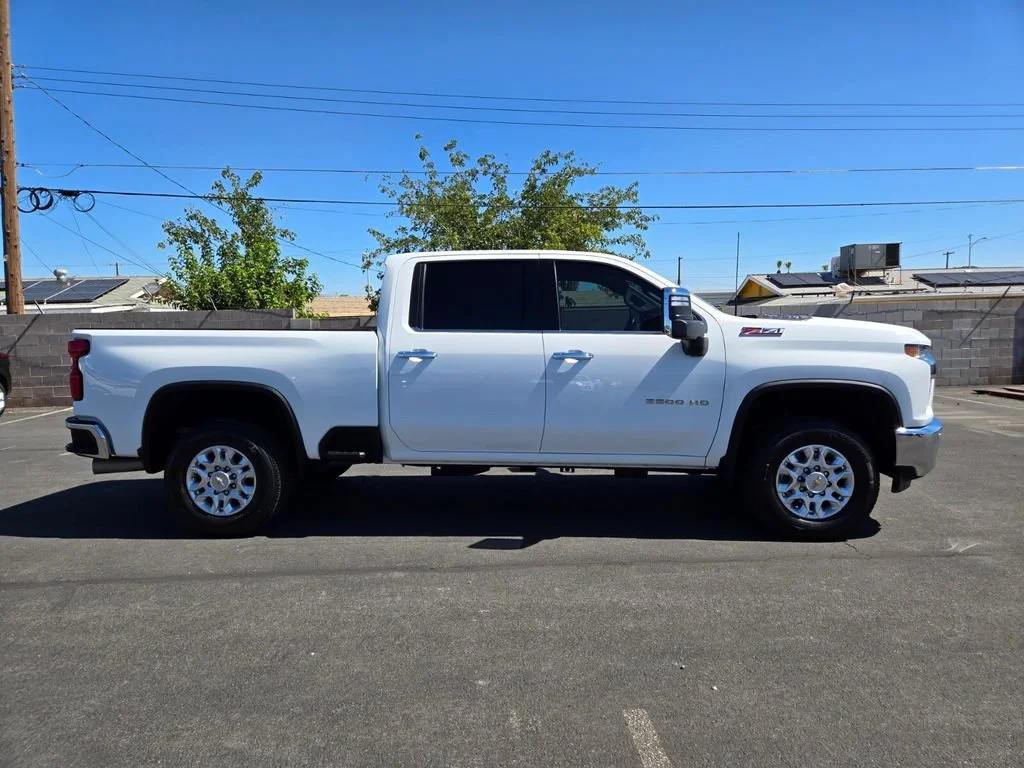 Used 2022 Summit White Chevrolet LTZ image 7