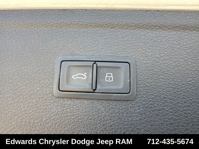 Used 2021 White Audi 45 Prestige image 28