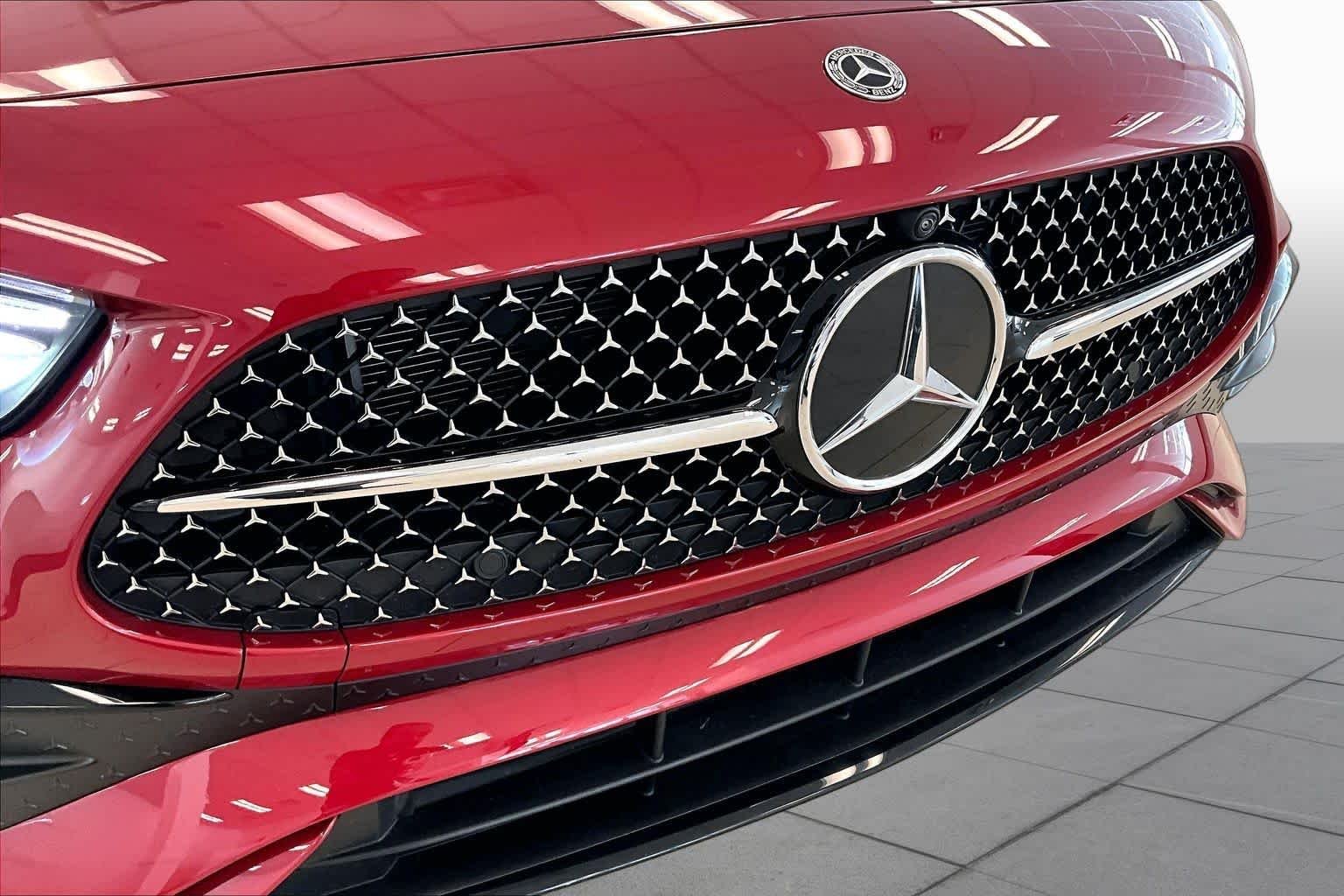 Used 2025 MANUFAKTUR Patagonia Red Metallic Mercedes-Benz CLE 450 image 25