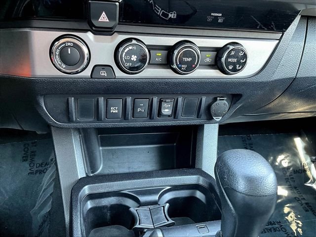 Used 2016 Gray Toyota SR5 image 19