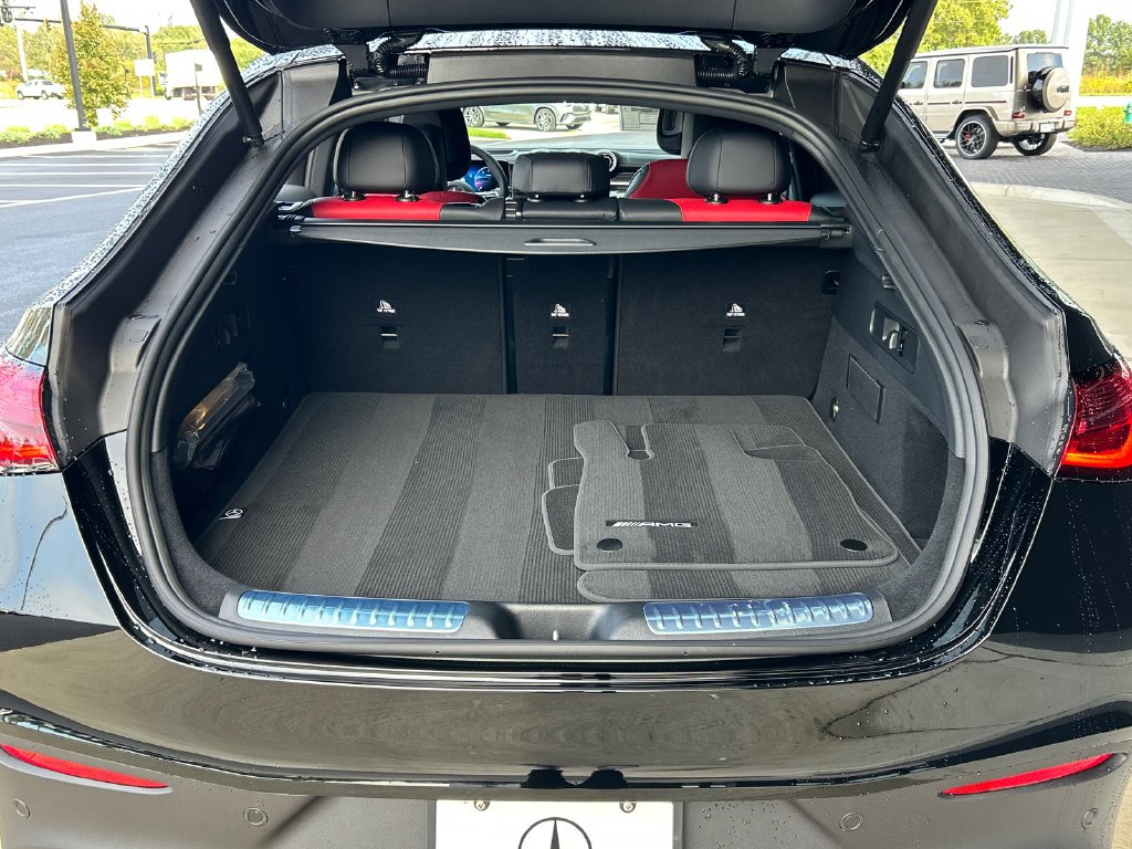 New 2027 Black Mercedes-Benz GLC 300 image 7