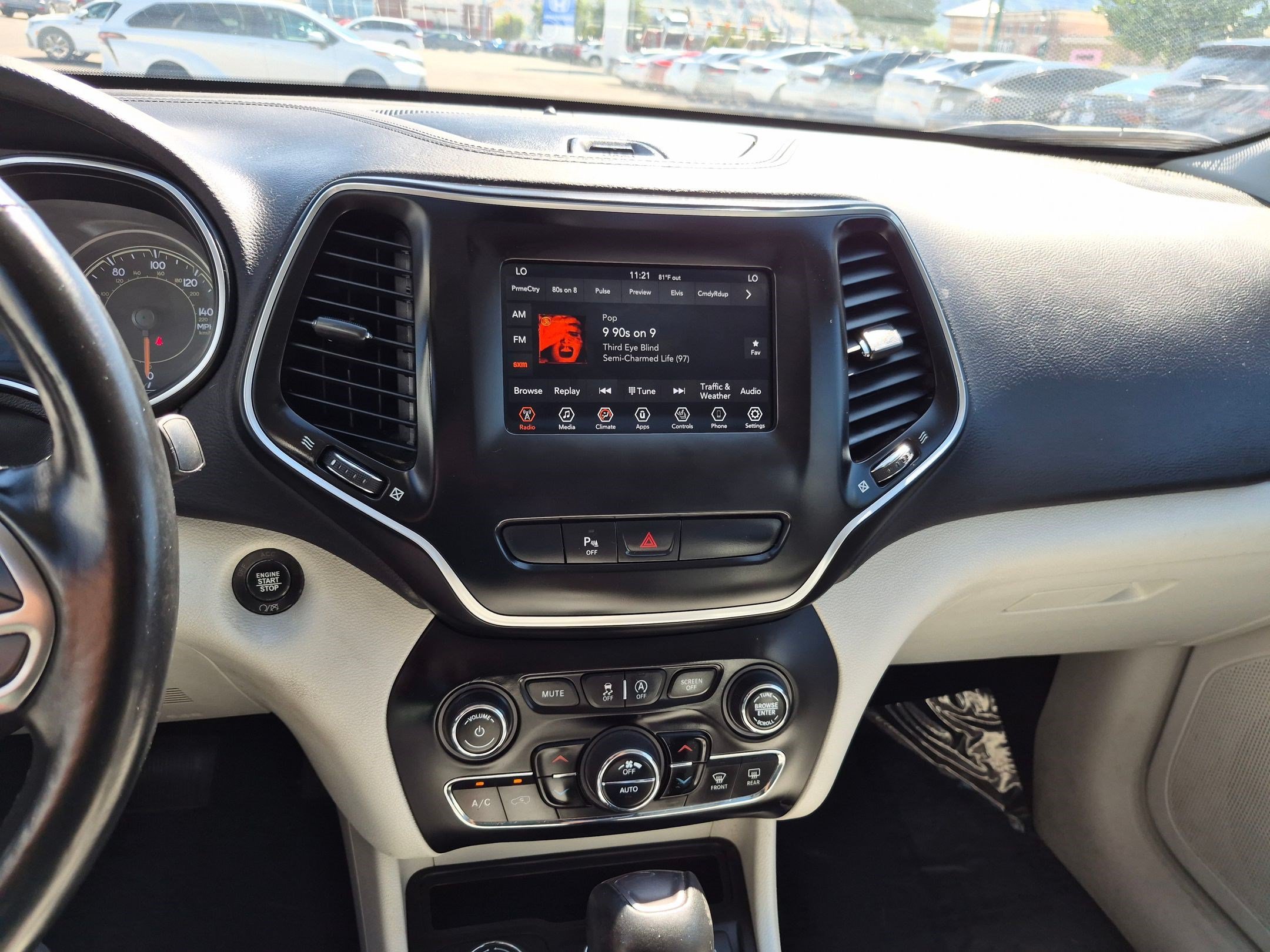 Used 2020 Bright White Clearcoat Jeep Latitude Plus image 23