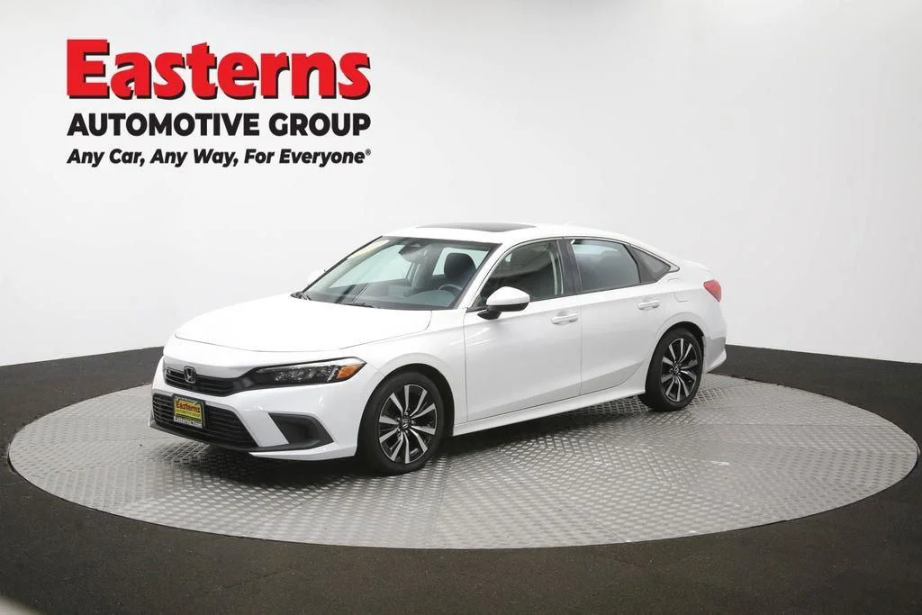 Used 2023 White Honda EX image 58