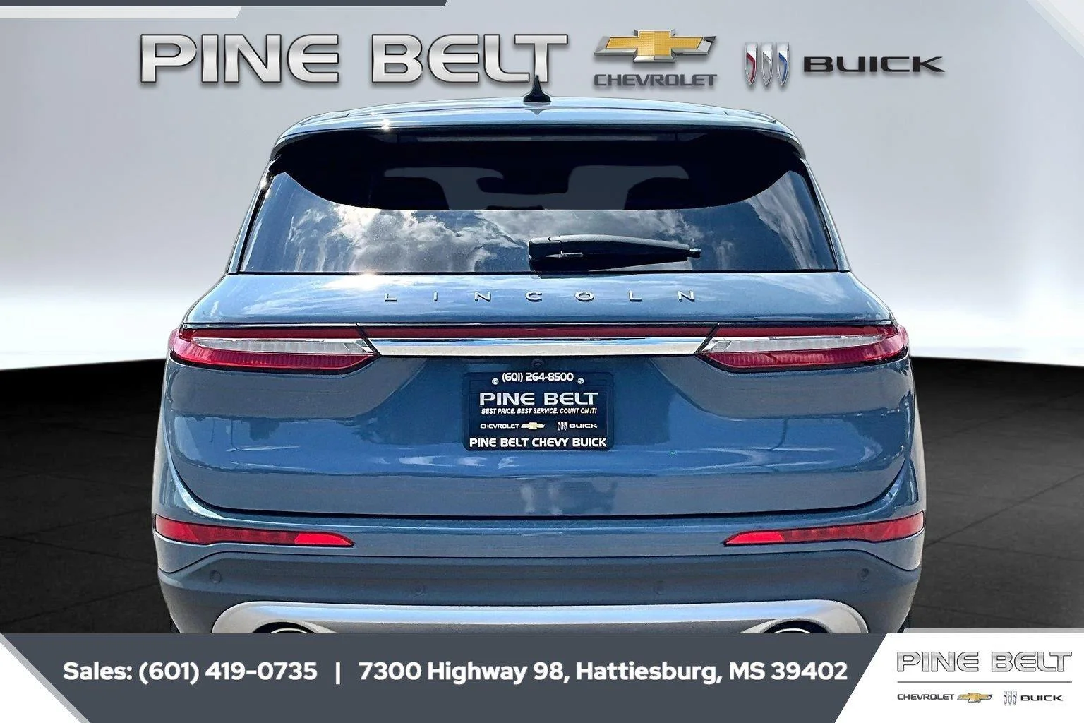 Used 2023 Whisper Blue Metallic Clearcoat Lincoln Standard image 4