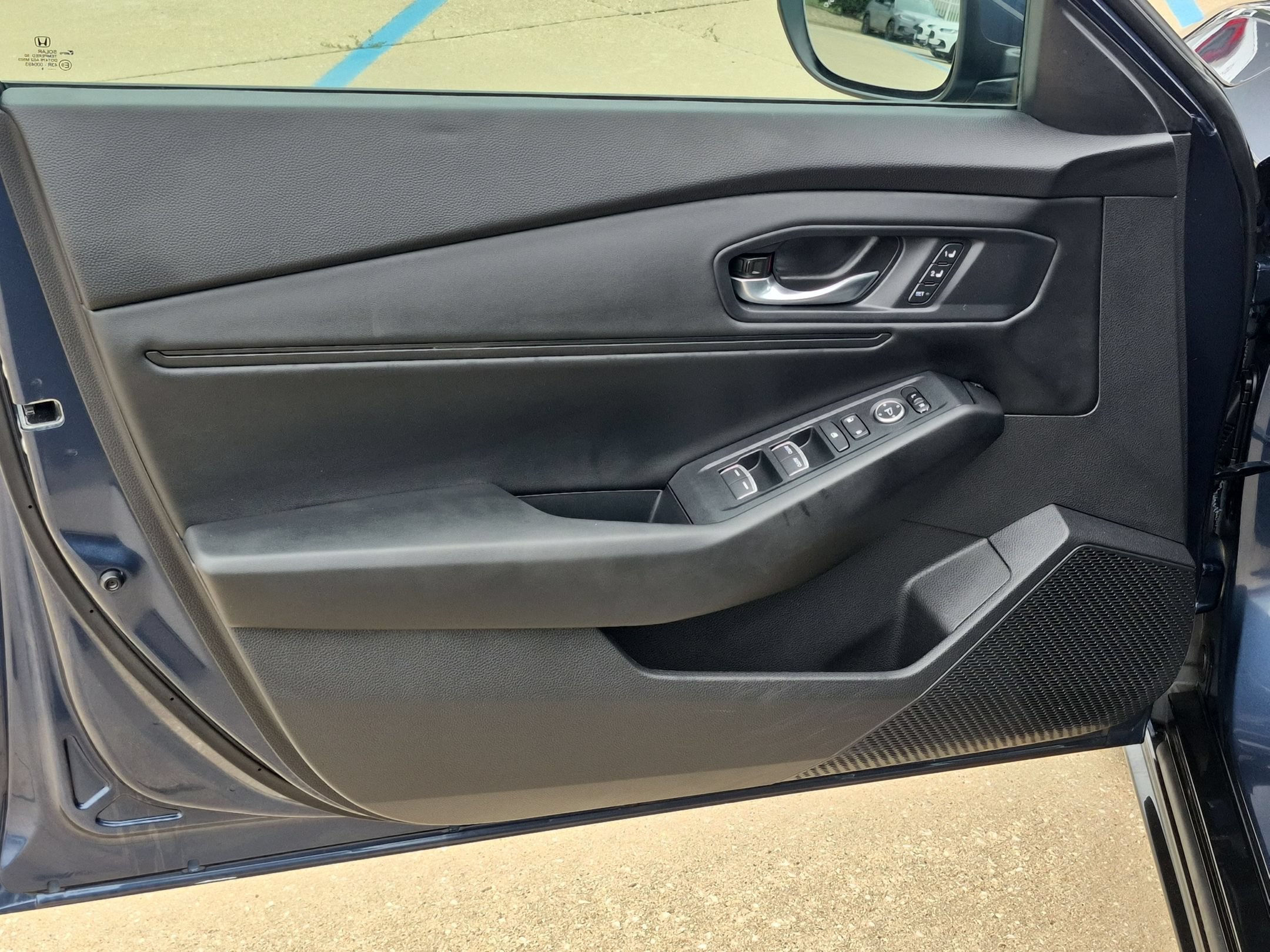 2025 Honda Accord Hybrid EX-L - Photo 12
