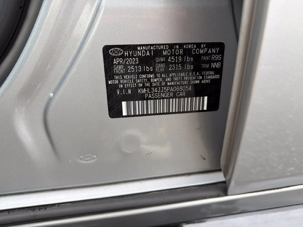 Used 2023 Silver Hyundai SEL image 45