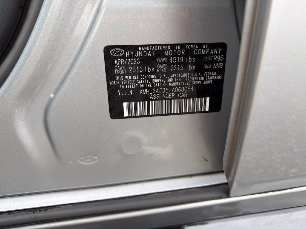 Used 2023 Silver Hyundai SEL image 45
