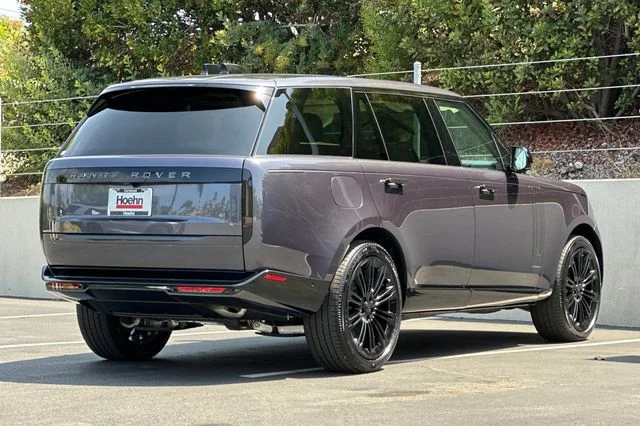 New 2026 Amethyst Grey Purple in Gloss finish Land Rover SE image 5