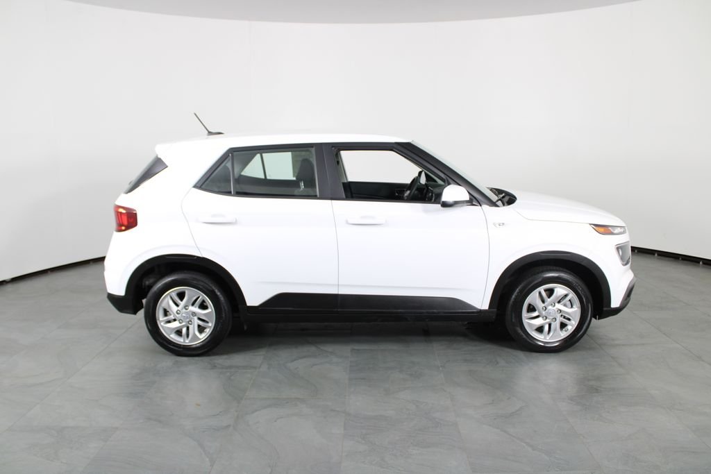Certified Used 2024 White Hyundai SE image 12