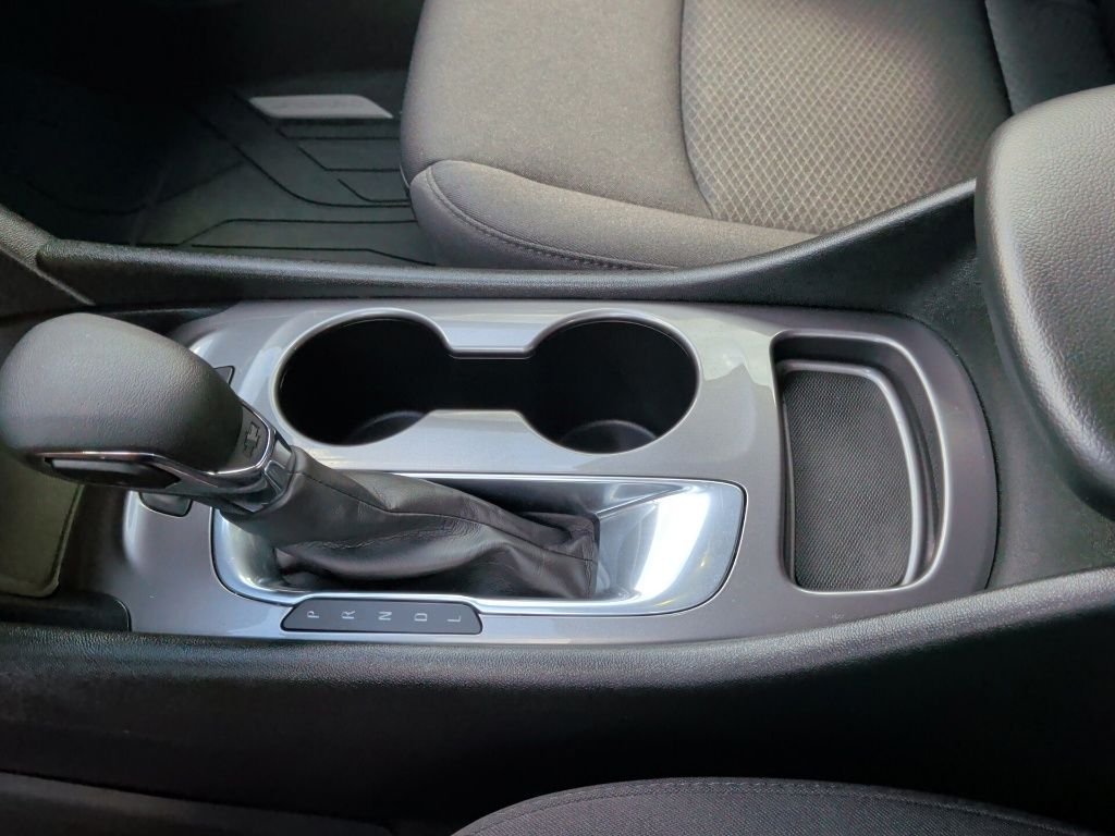Used 2022 Gray Chevrolet LS image 28