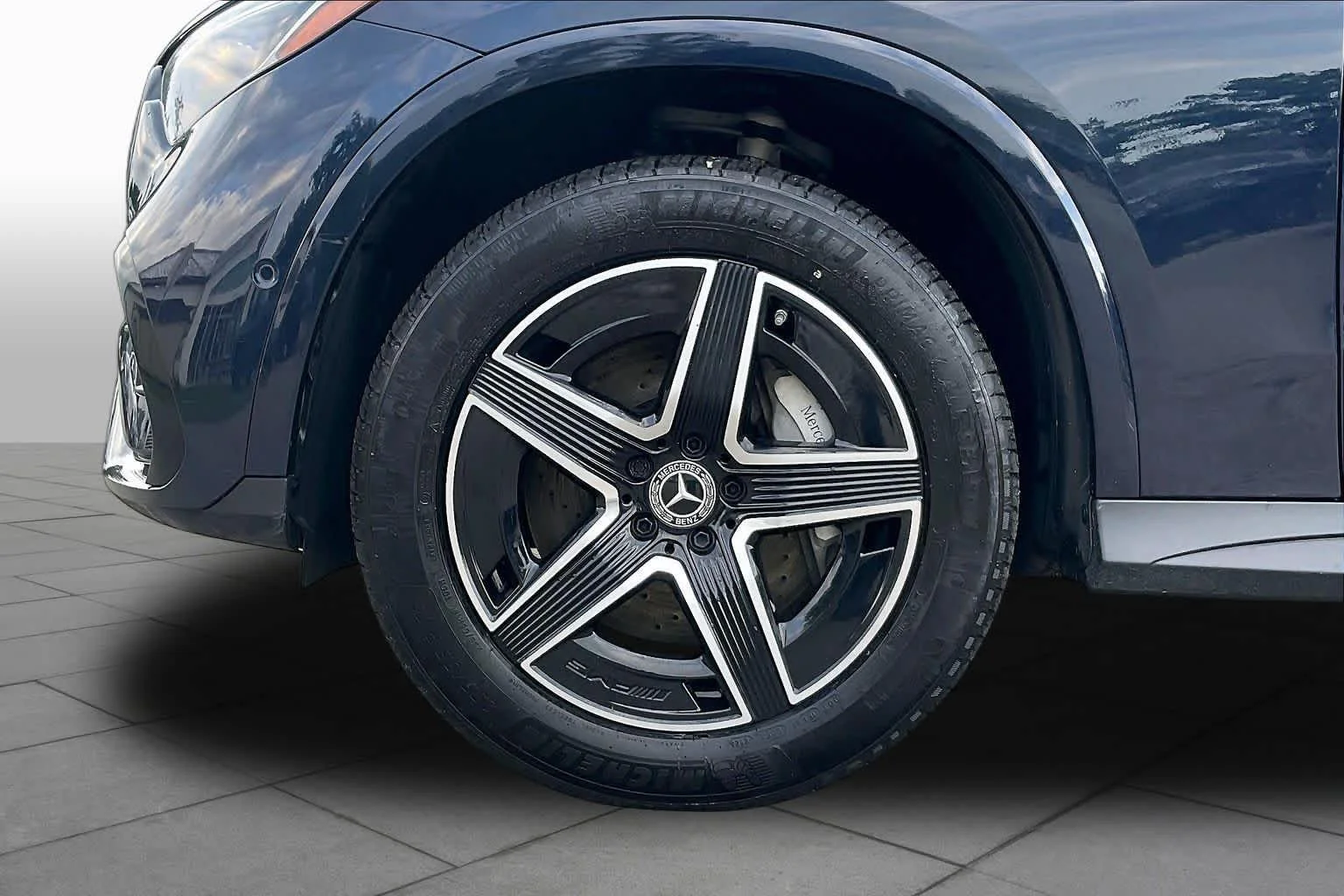 Used 2023 Nautical Blue Metallic Mercedes-Benz GLC 300 image 10