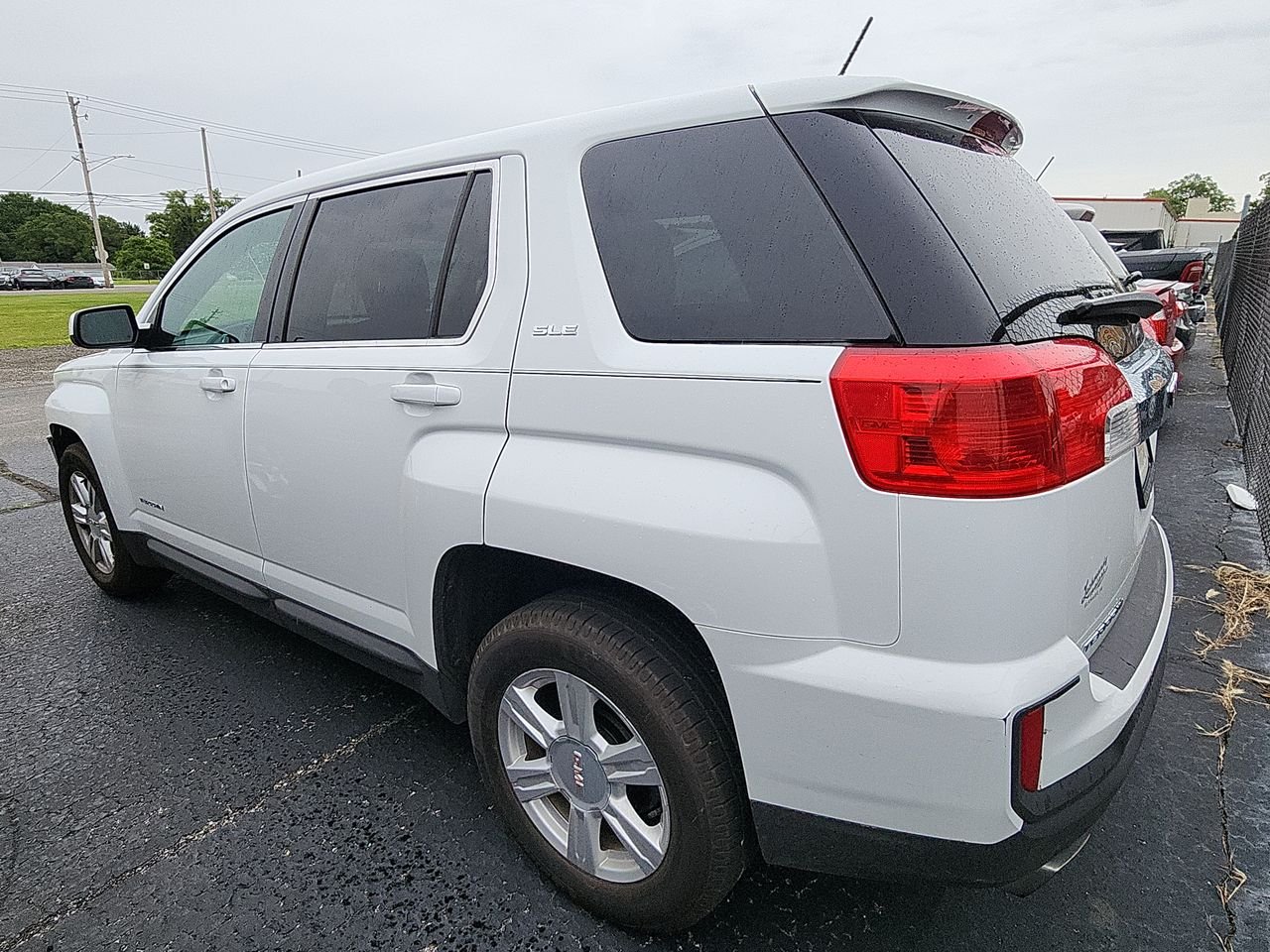 Used 2016 Summit White GMC SLE image 3