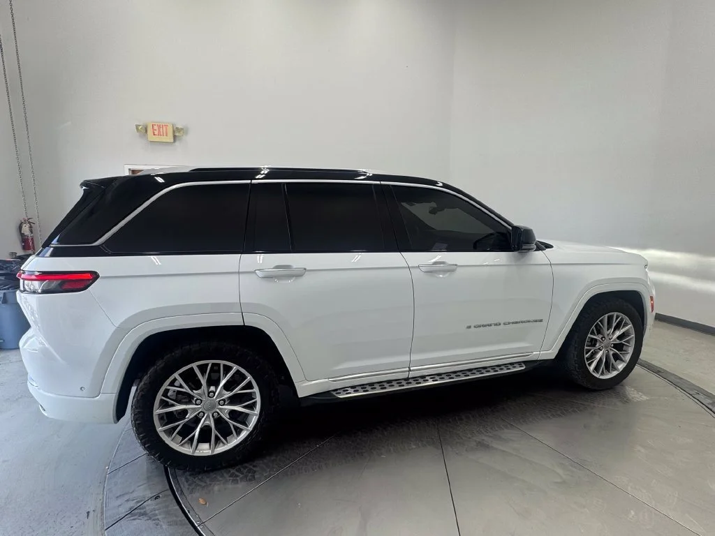 Used 2023 Bright White Clearcoat Jeep Summit image 39