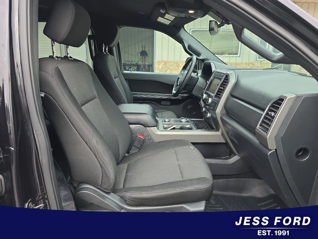 Used 2019 Agate Black Metallic Ford XLT image 13