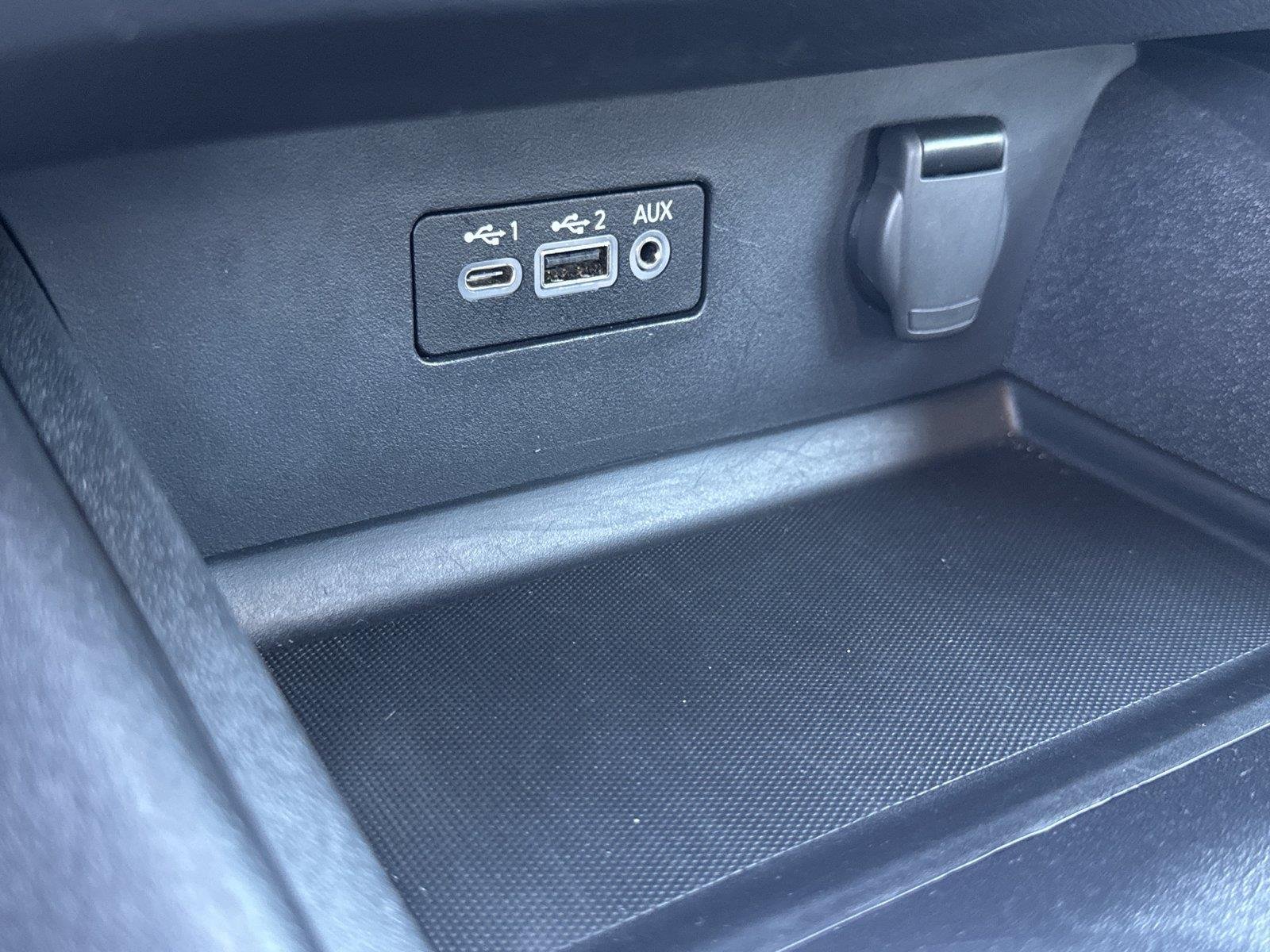 Used 2025 Super Black Nissan SV image 26
