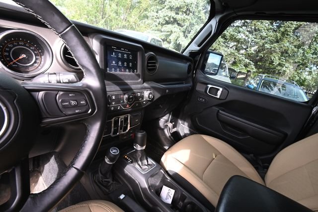 Used 2021 Black Jeep Unlimited Willys image 9