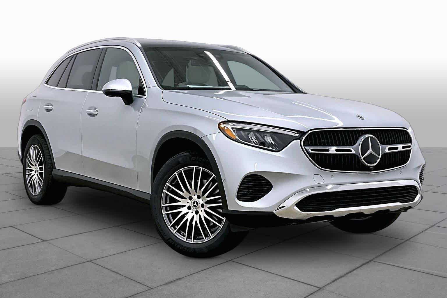 New 2026 Cirrus Silver Metallic Mercedes-Benz GLC 300 image 2
