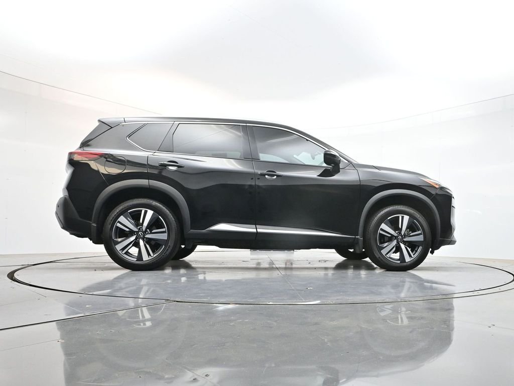 Used 2023 Black Nissan SL image 33