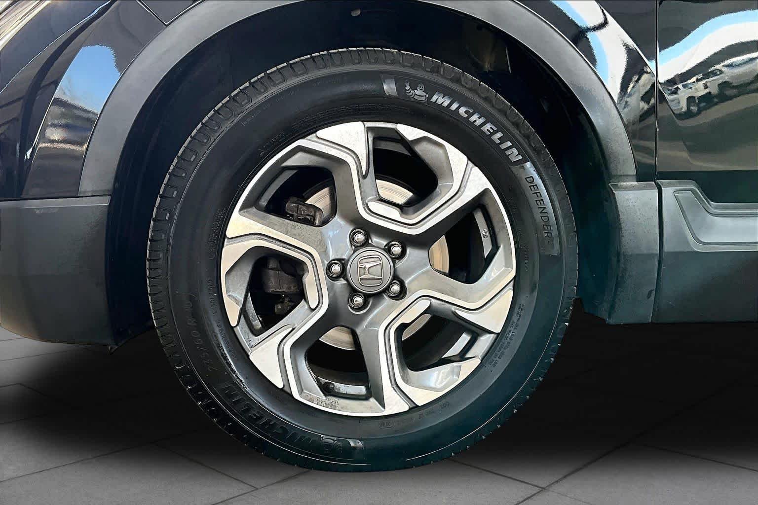 Used 2019 Crystal Black Pearl Honda EX-L image 11