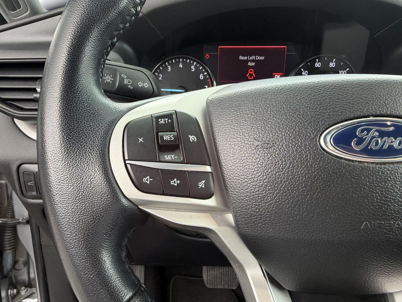 Used 2023 Iconic Silver Ford XLT image 21