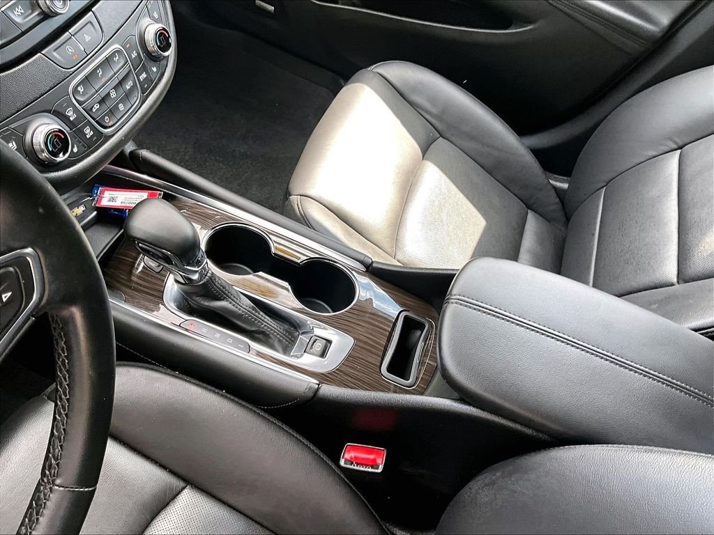 Used 2023 Mosaic Black Metallic Chevrolet LT image 20